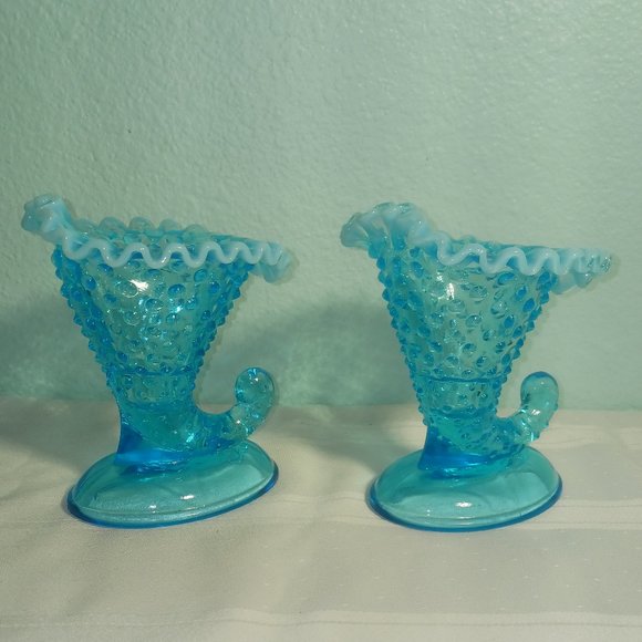 Set of 2 Vintage Fenton Hobnail Blue Opalescent Cornucopia Candle holders - Picture 3 of 7